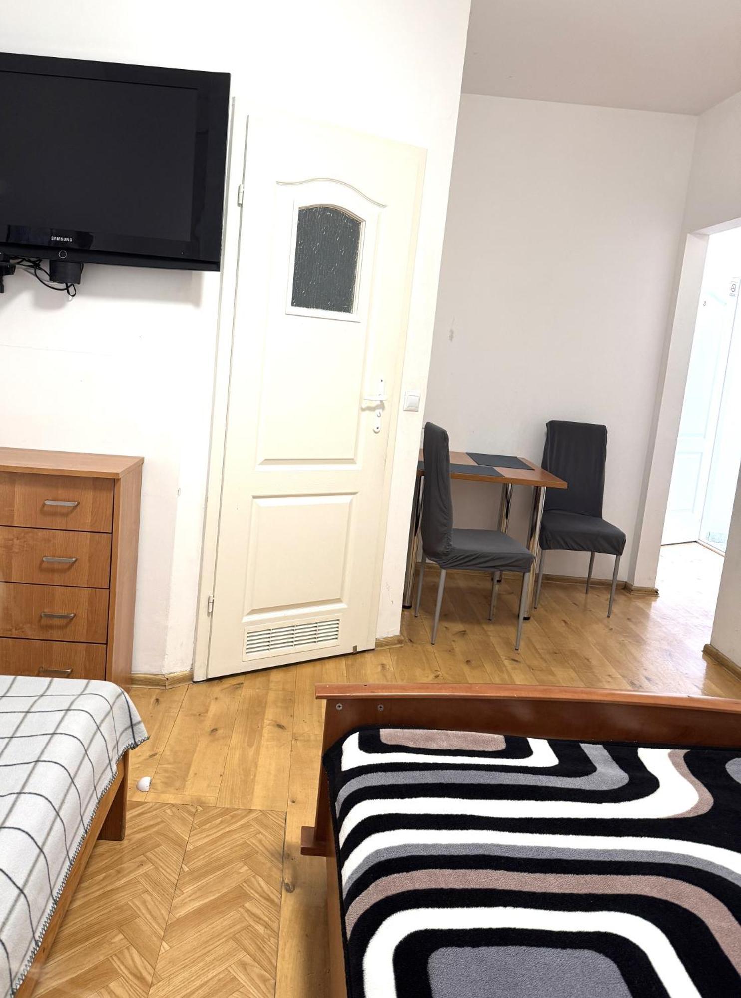 Koral Hostel *